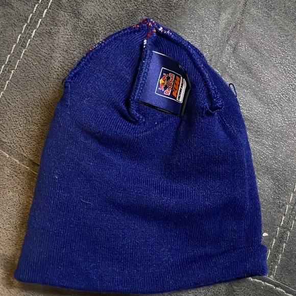 Redbull beanie - Picture 3 of 4